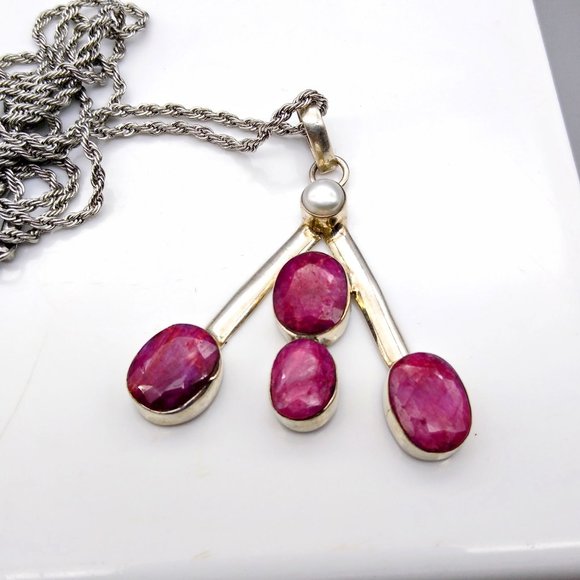 Modernist Pearl and Red Spinel Pendant in Sterling Silver on Silver Tone Rope - Picture 4 of 6